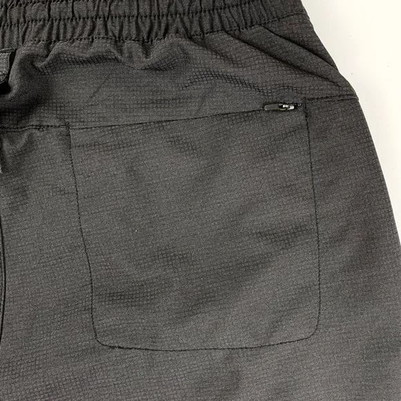 Kenneth Cole Active Men’s Athletic Shorts – Size Small - Picture 7 of 14